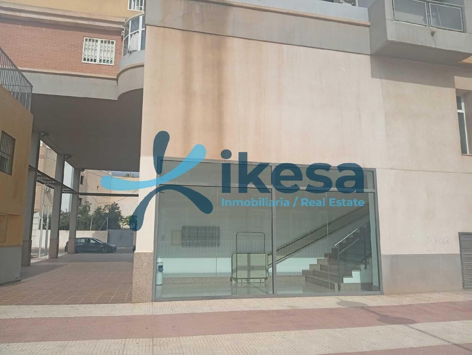 en venta local Roquetas De Mar Poniente Almeriense 2