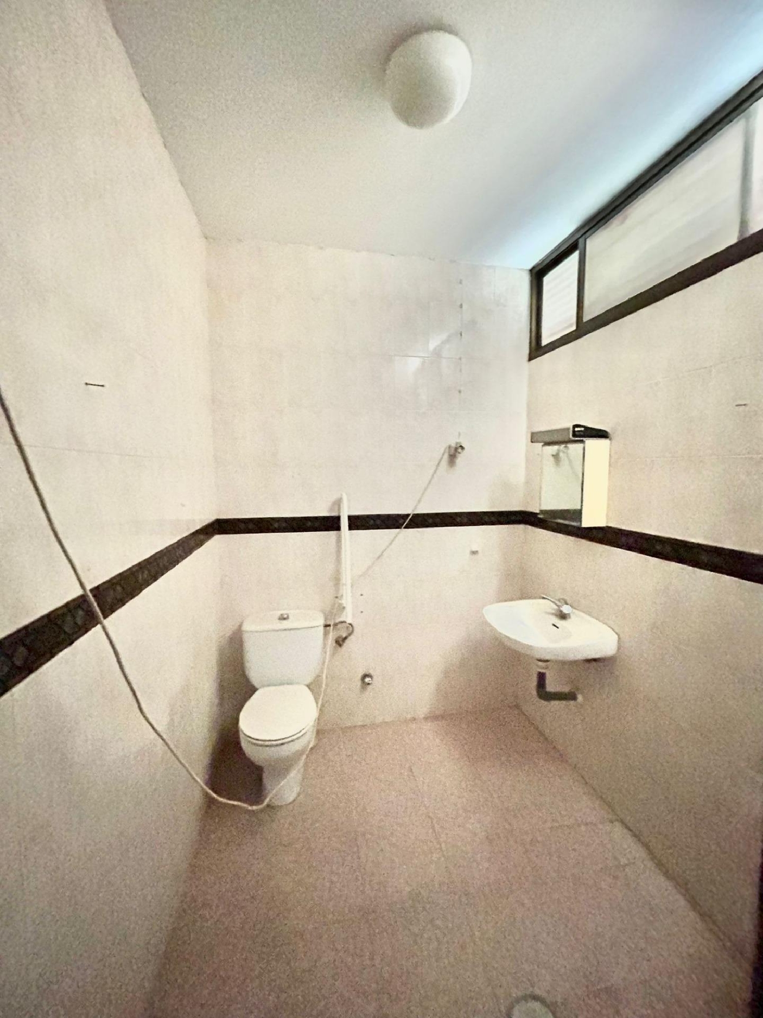  en venta local Sevilla La Nueva Sur 6