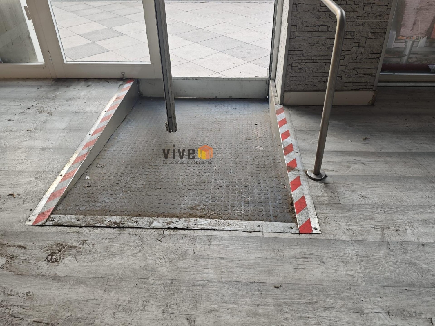 for sale commercial premise Sevilla La Nueva Sur 2