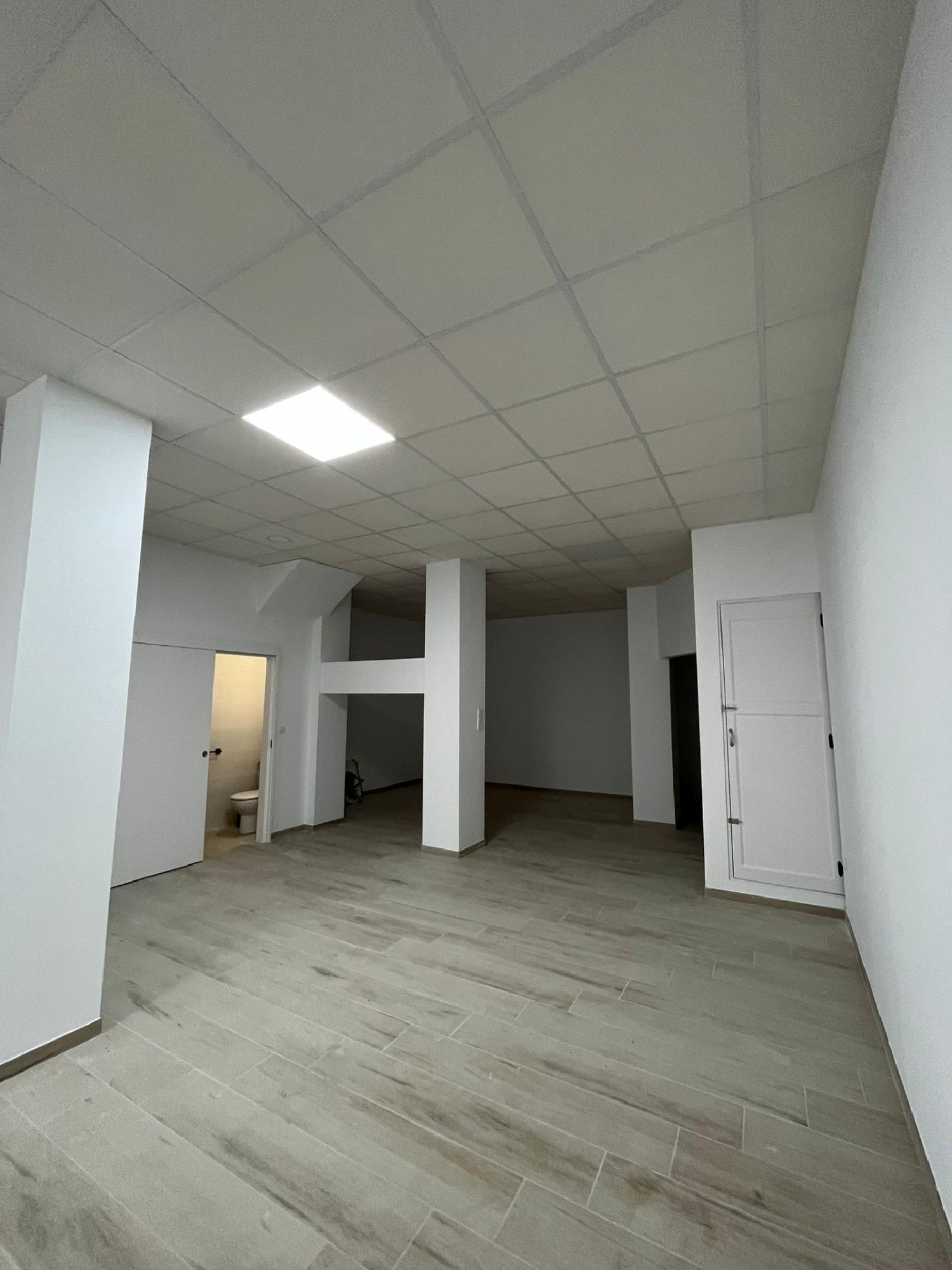 à vendre local commercial Tortosa Baix Ebre 2