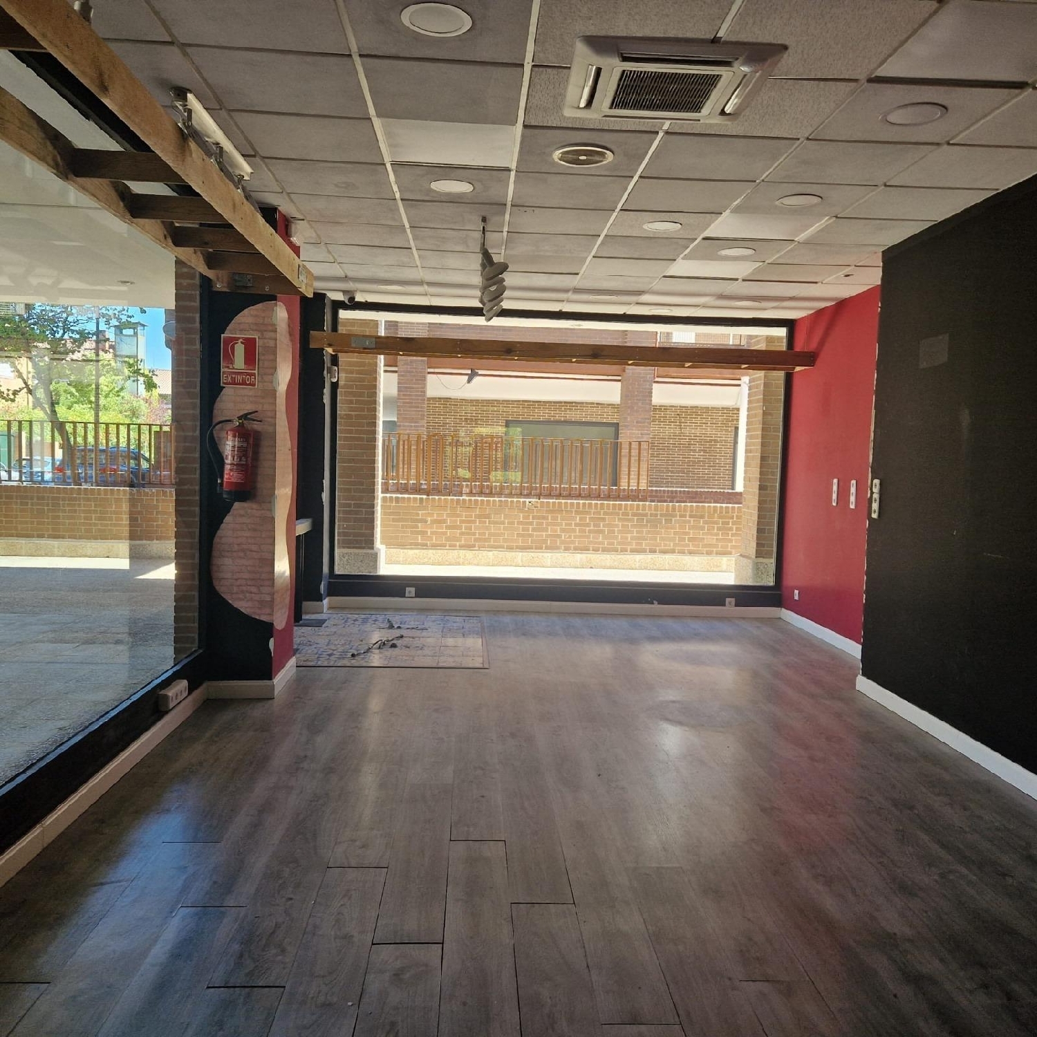 for sale commercial premise Tres Cantos Cuenca Alta Del Manzanares 4