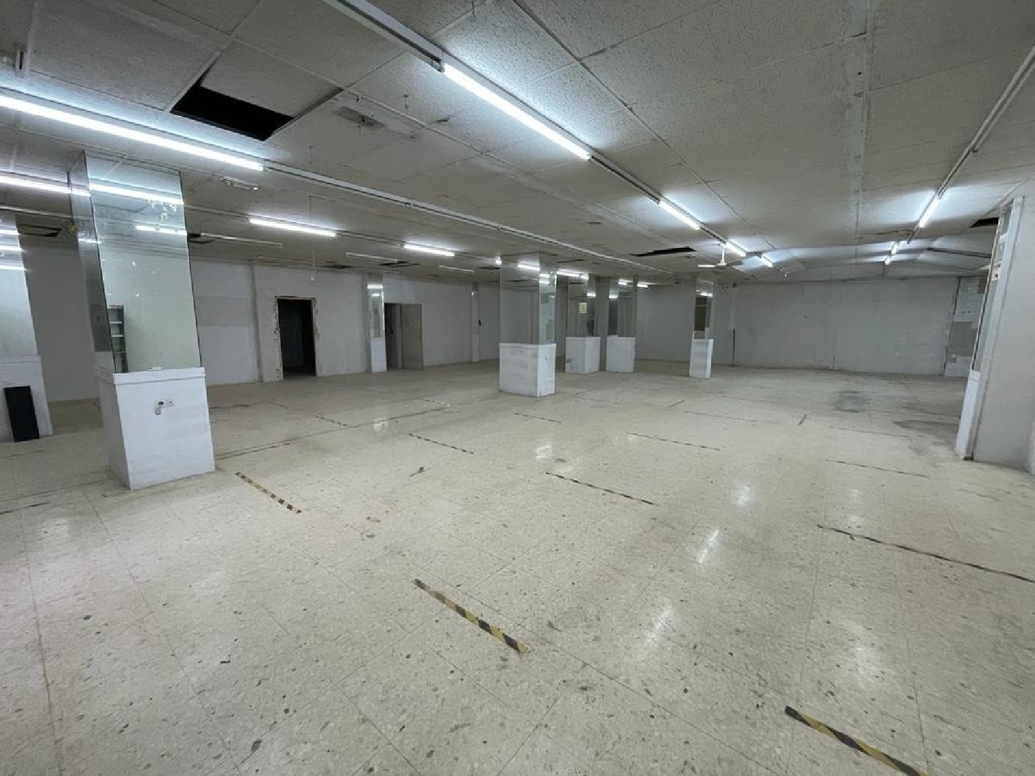 te koop bedrijfsruimte Valencia De Las Torres Campiña Sur 1