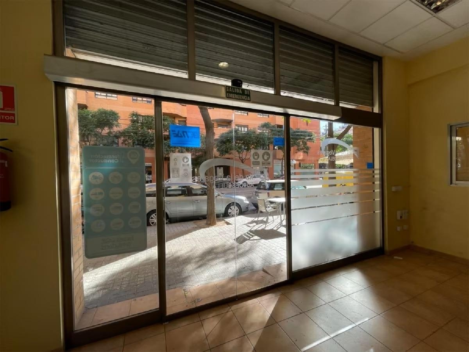 till salu lokal Valencia De Las Torres Campiña Sur 8