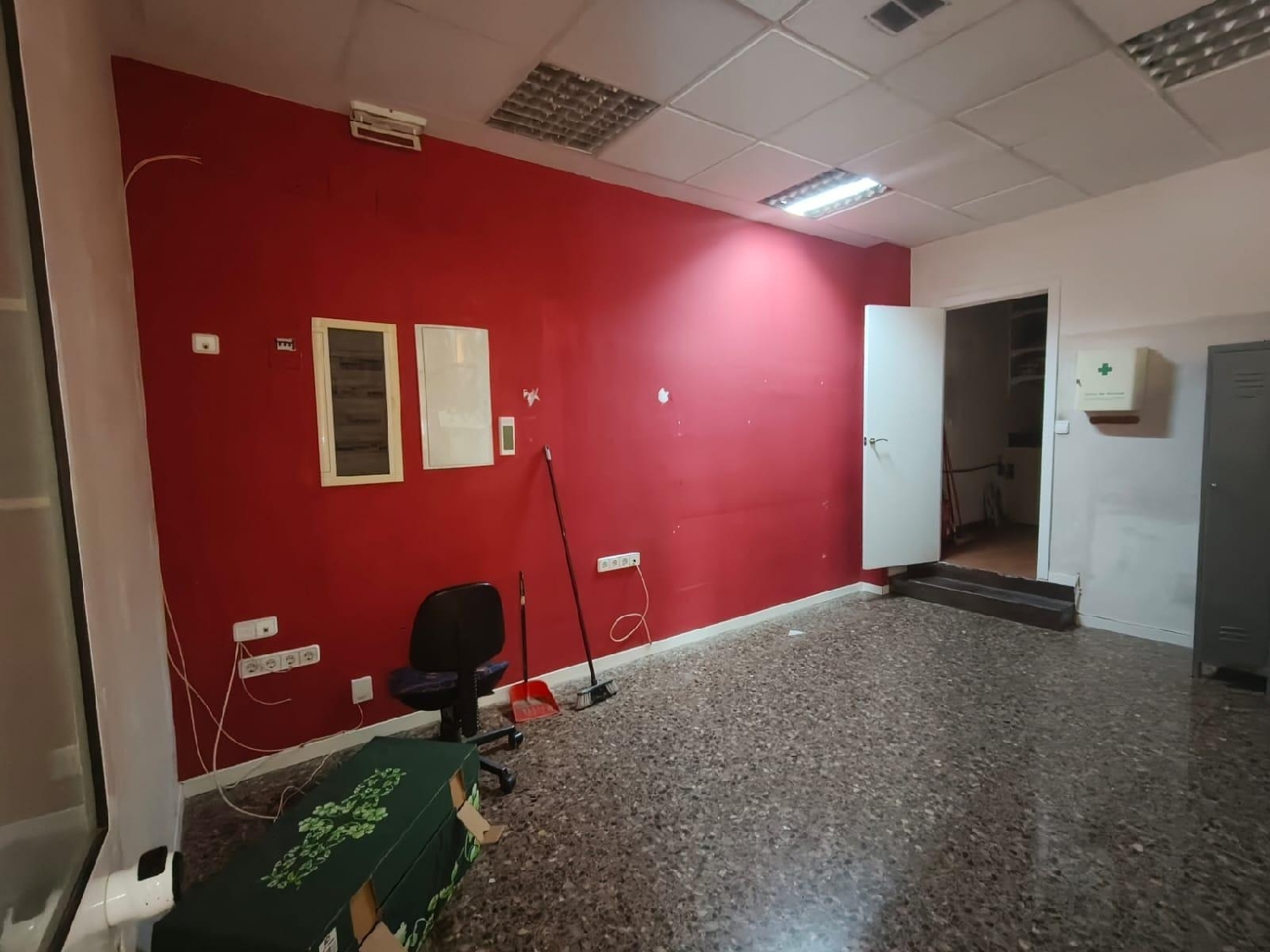  en venta local Valencia De Las Torres Campiña Sur 3