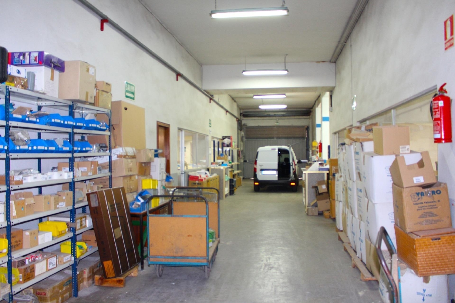  for sale shop Valencia De Las Torres Campiña Sur 8