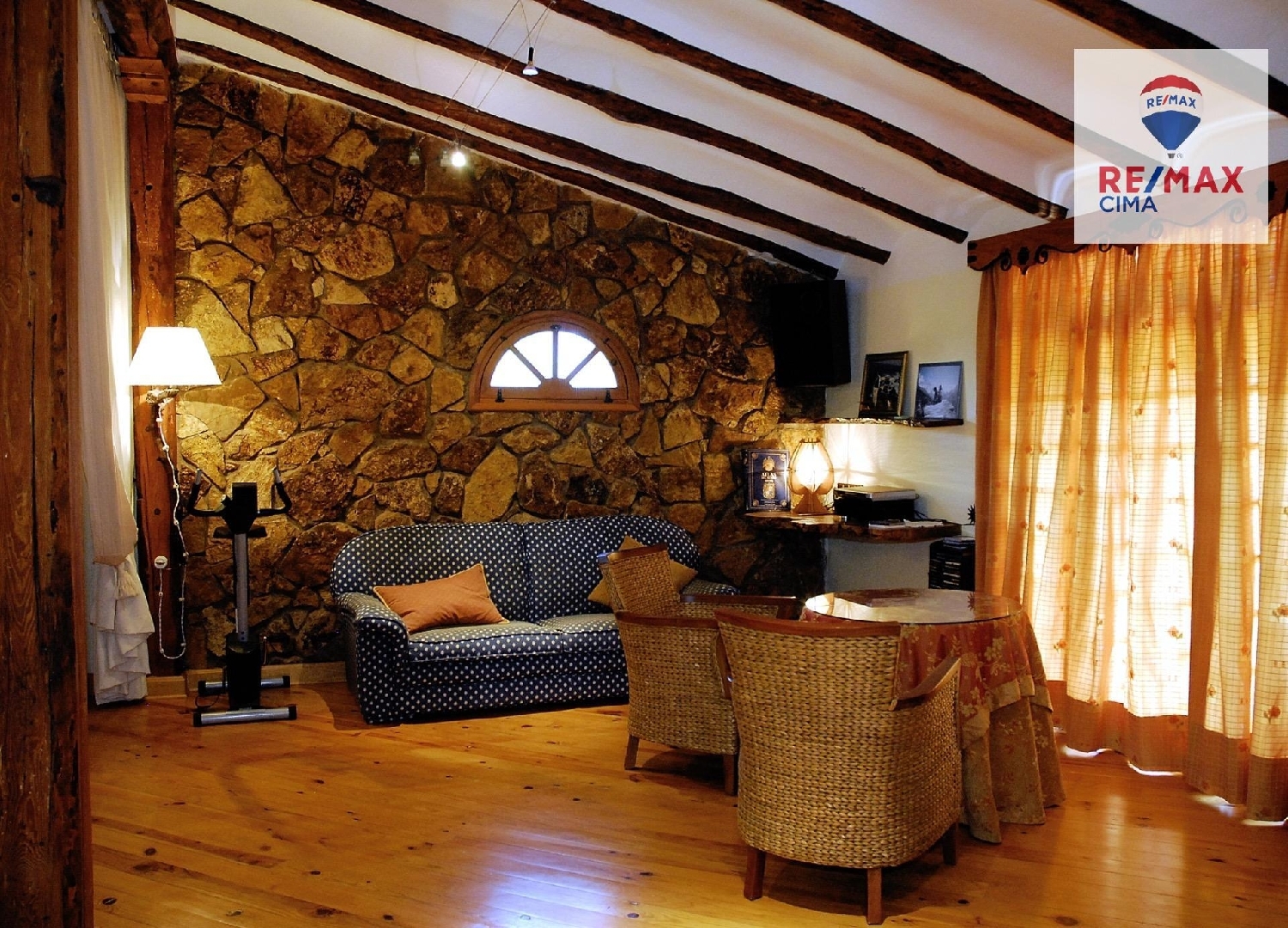 te koop villa Baza Baza 8