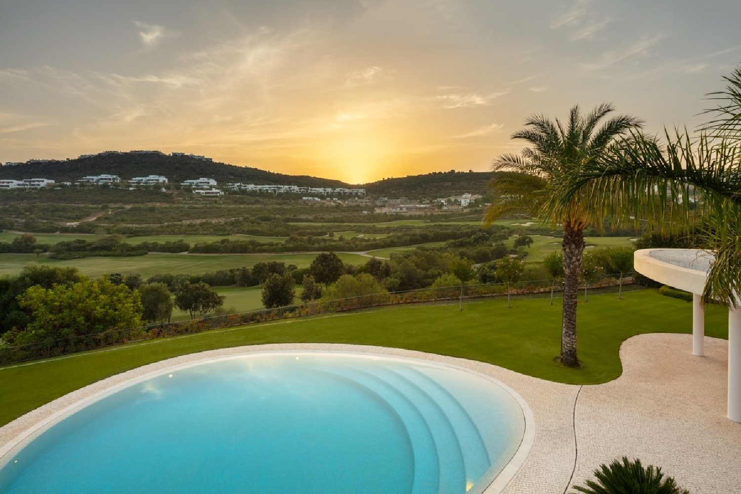  te koop villa Casares Costa Del Sol Occidental 8