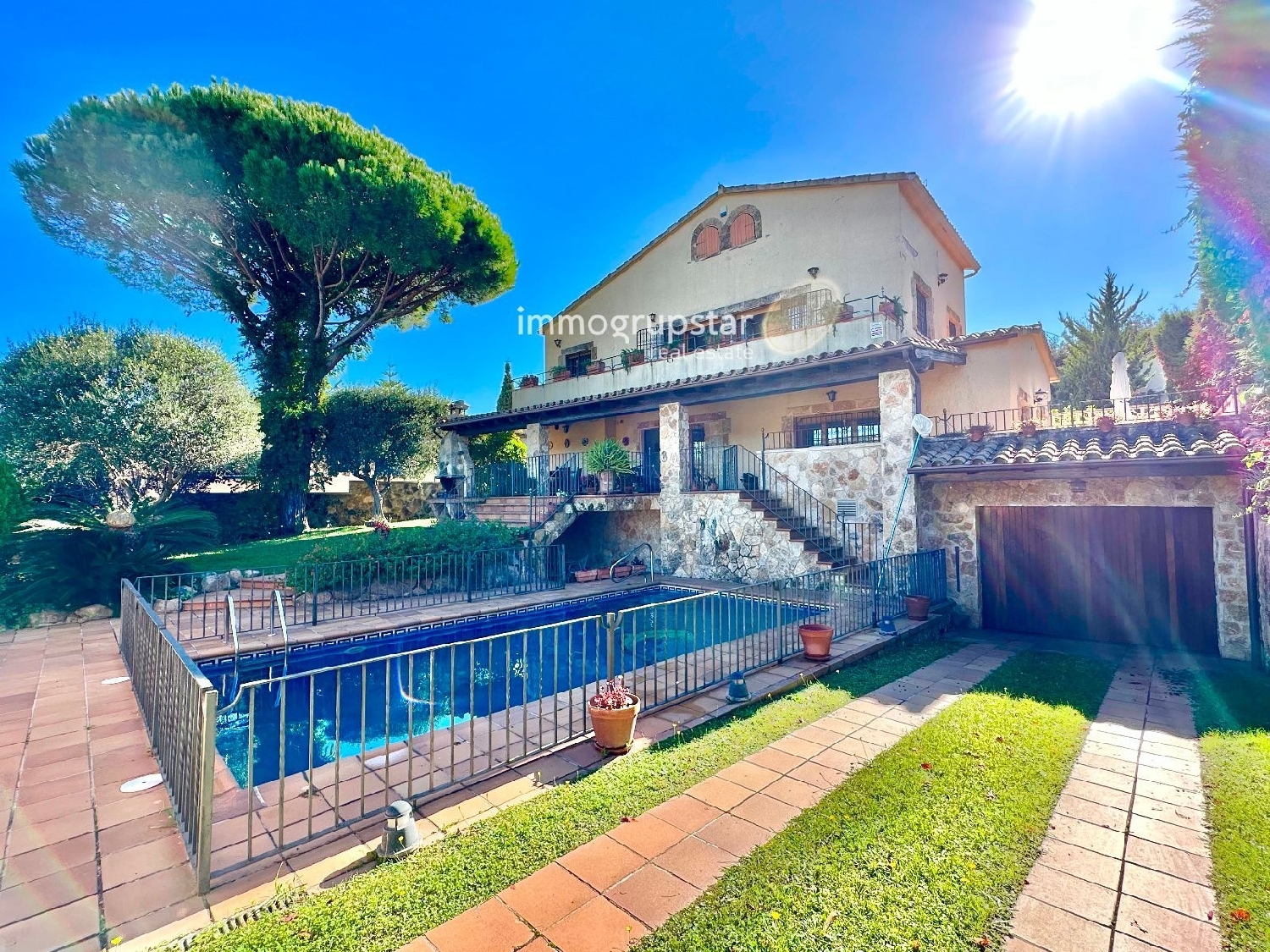 till salu villa Castellana Betanzos 12