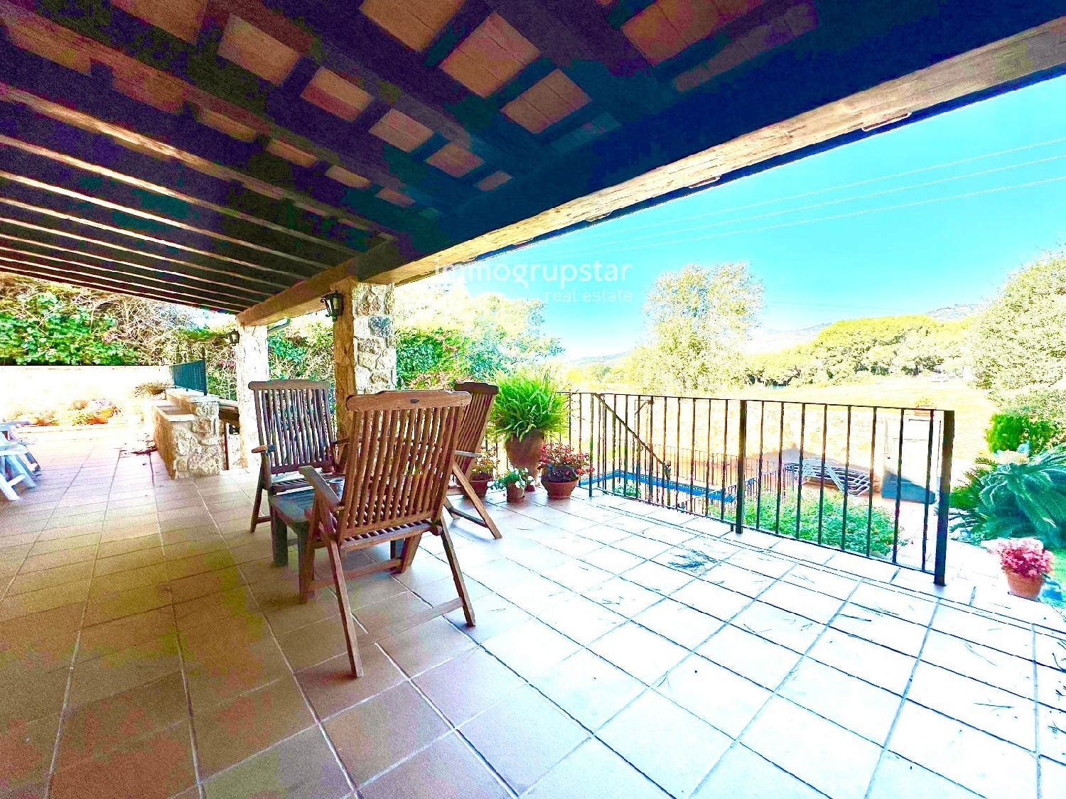 till salu villa Castellana Betanzos 9