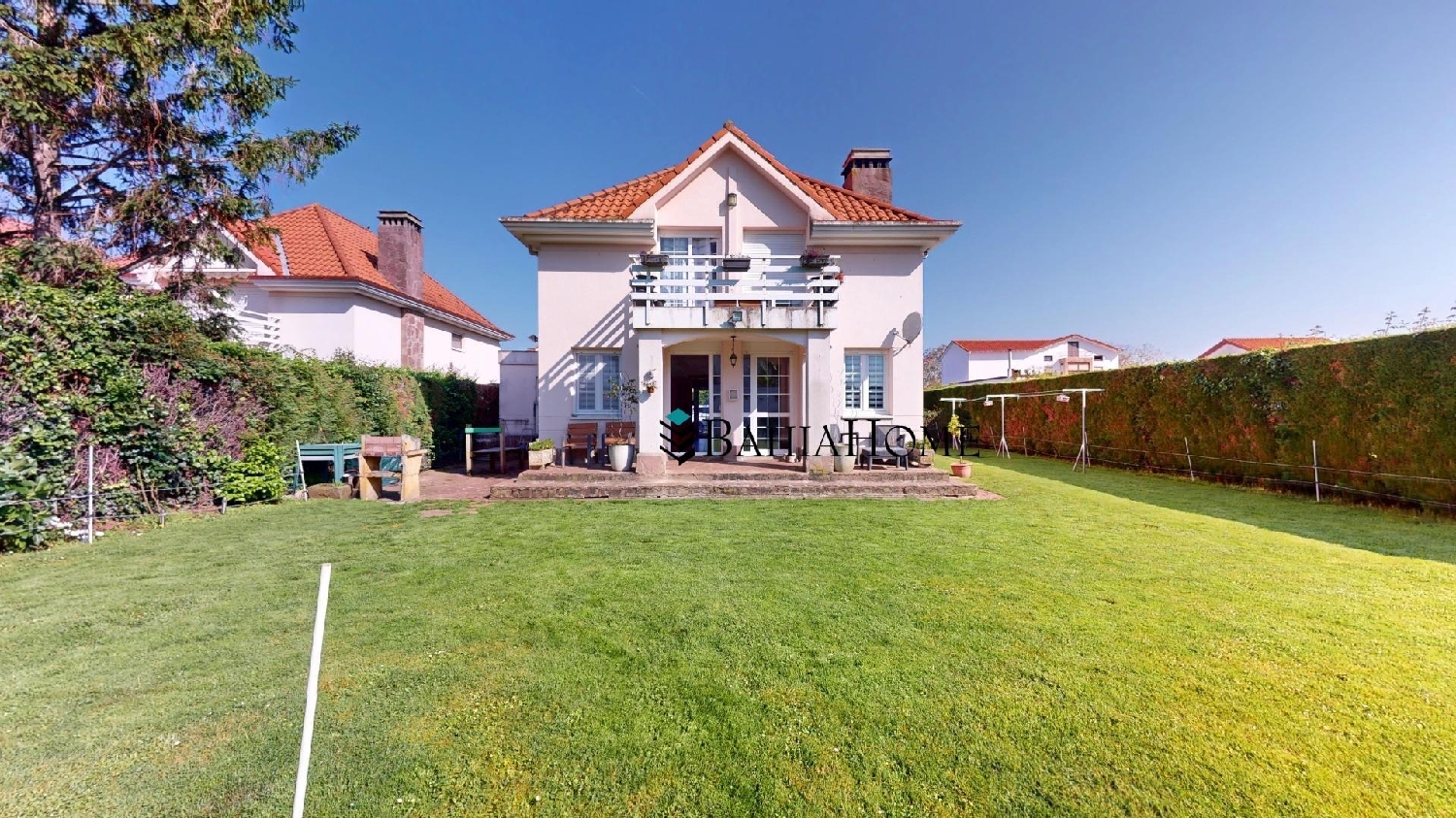  for sale villa Santa Cruz De Bezana Comarca De Santander 1