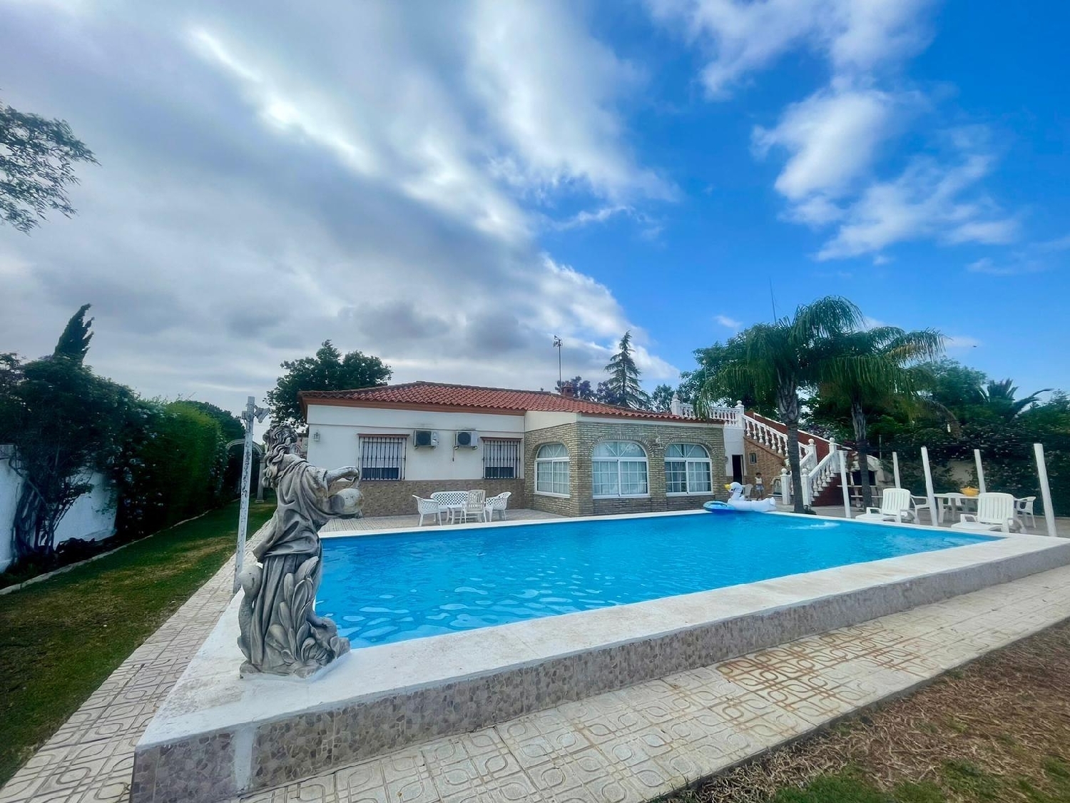  for sale villa Utrera Bajo Guadalquivir 1