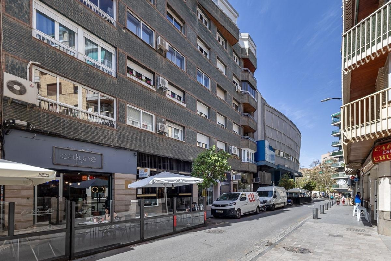 till salu etagevåning Barrio De Granada Alacantí 5