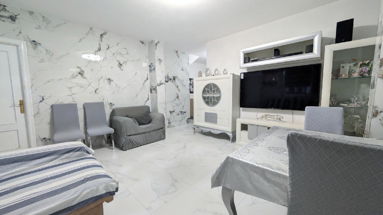 till salu bottenvåning Cheda Arzúa 3