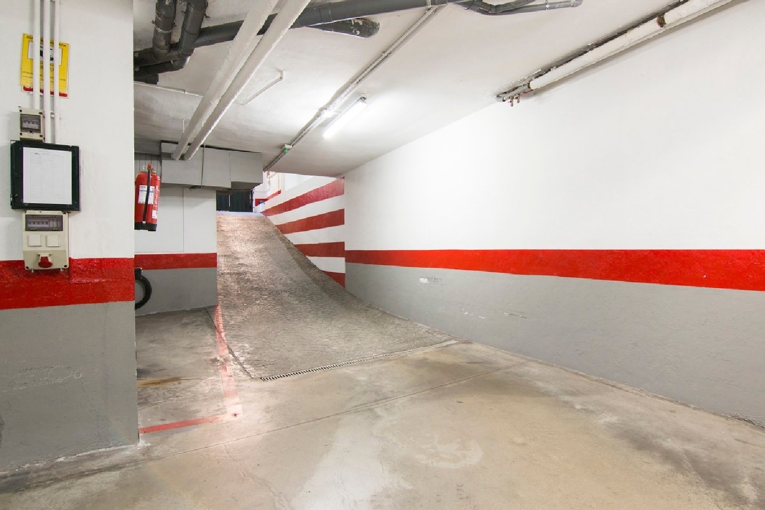  till salu parkering Barrio De Granada Alacantí 4