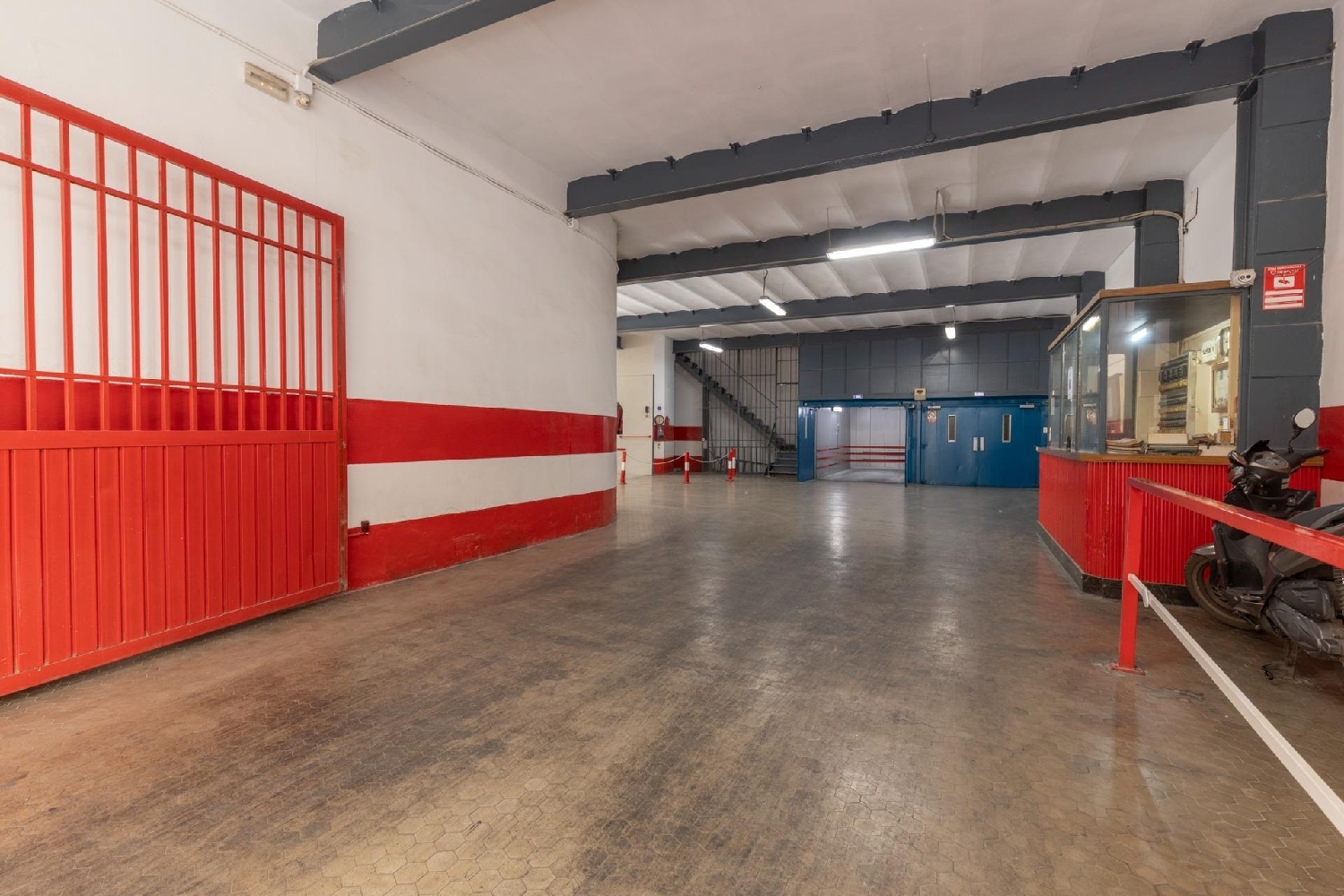 for sale parking space Barrio De Granada Alacantí 8