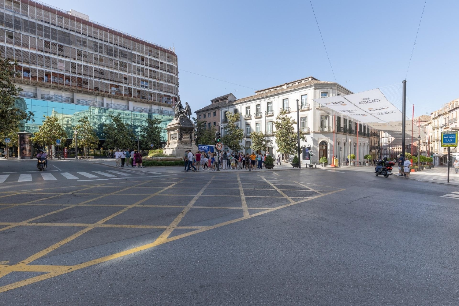 till salu parkering Barrio De Granada Alacantí 6