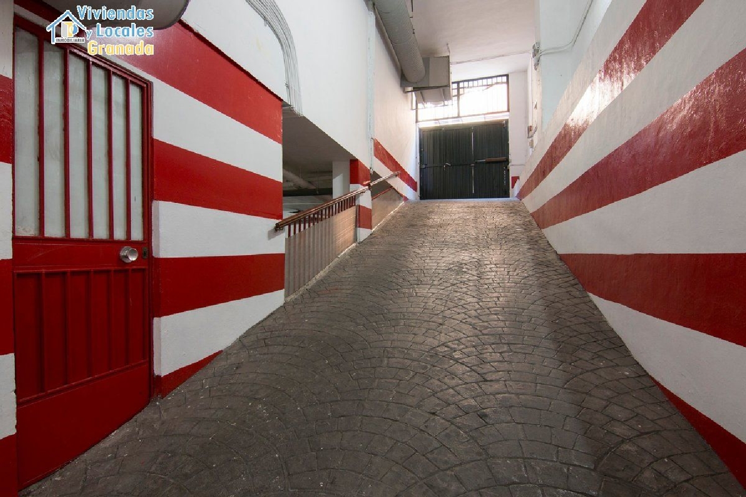  till salu parkering Barrio De Granada Alacantí 8