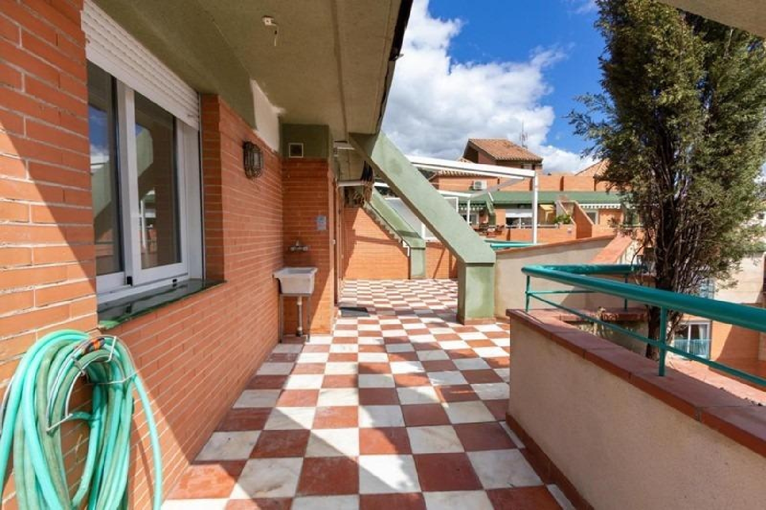 till salu takvåning Barrio De Granada Alacantí 7