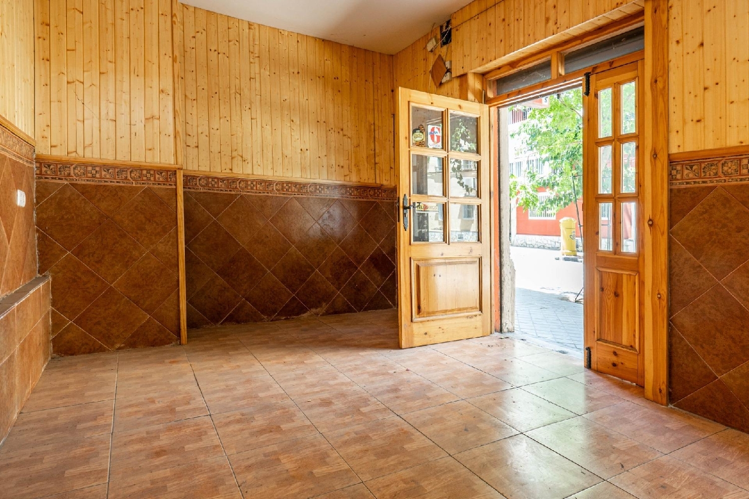  for sale commercial premise Barrio De Granada Alacantí 2