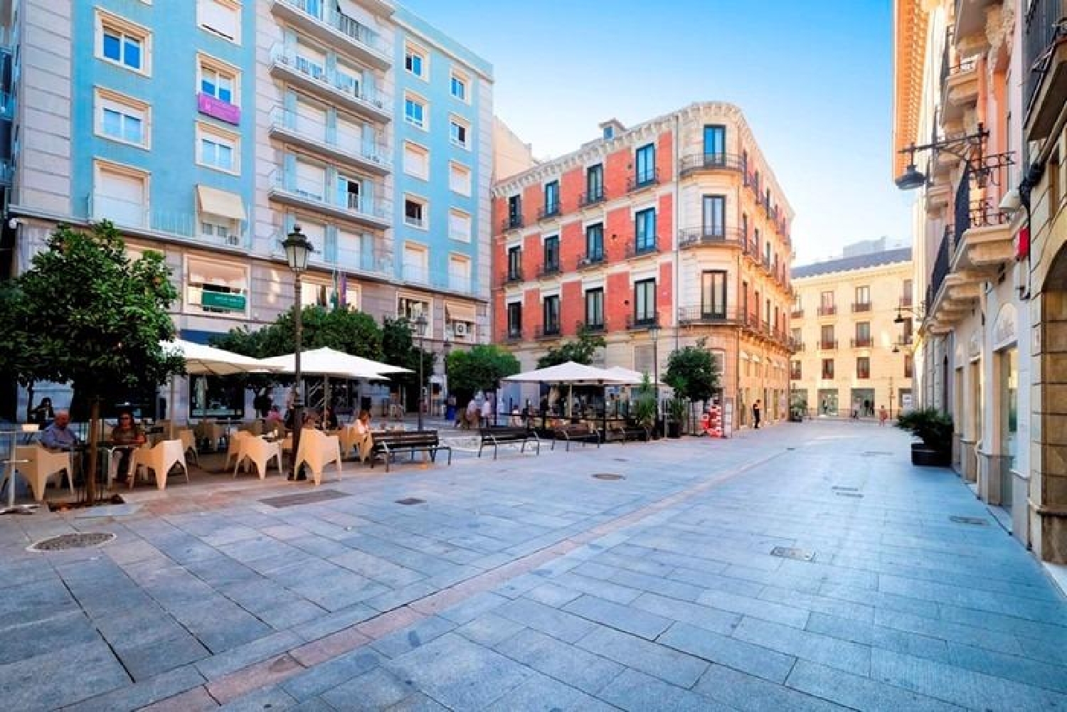 en venta local Barrio De Granada Alacantí 2