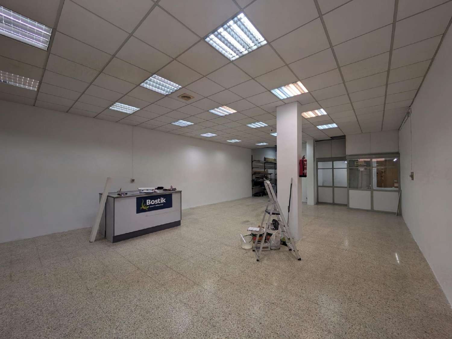  en venta local Cornella De Llobregat Baix Llobregat 2