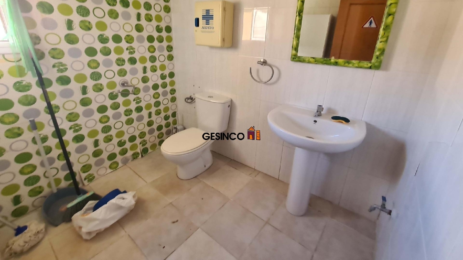 en venta local Ontinyent Vall D'albaida 8