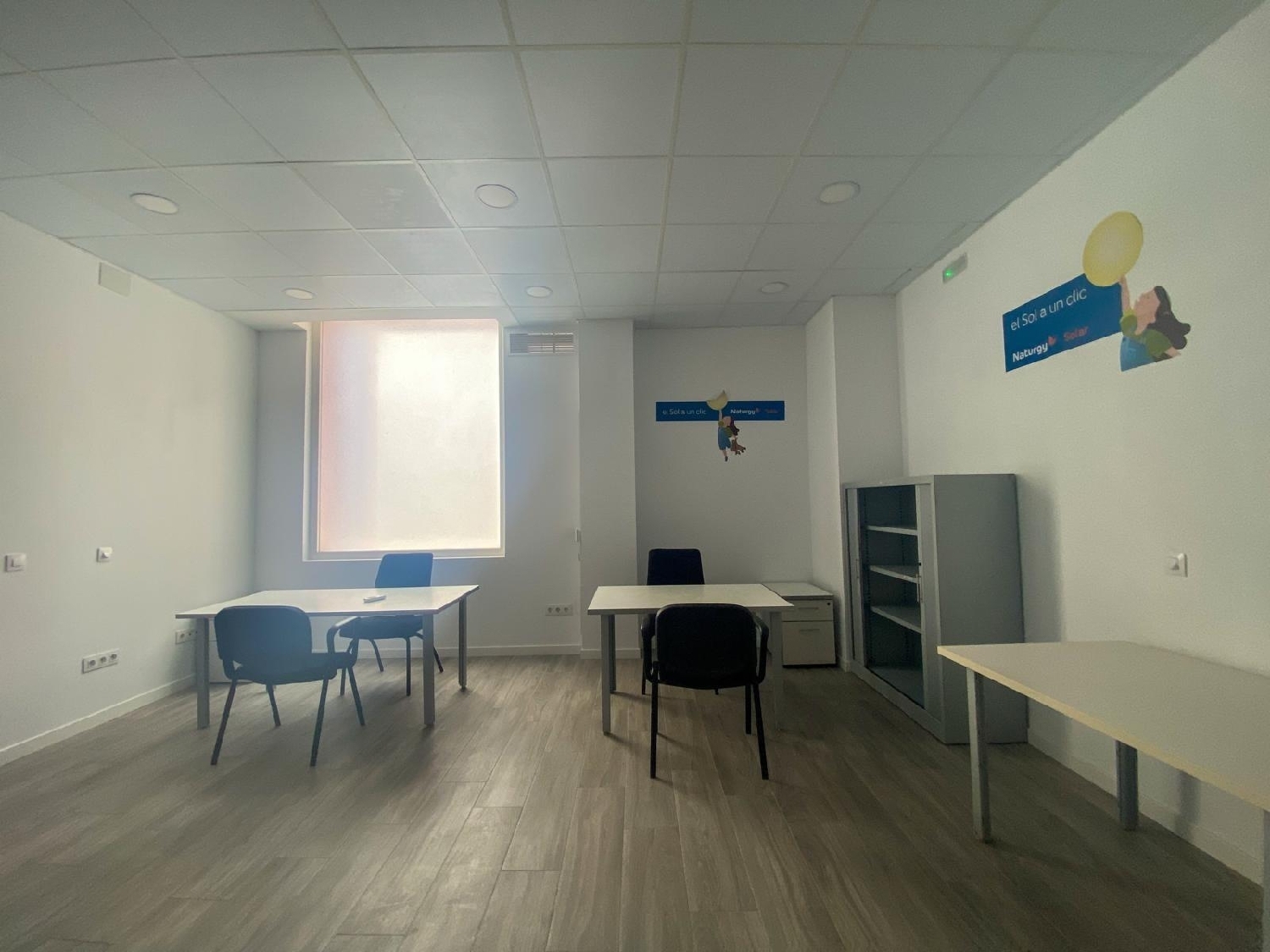  te koop bedrijfsruimte Sánsoain Media Oriental 5