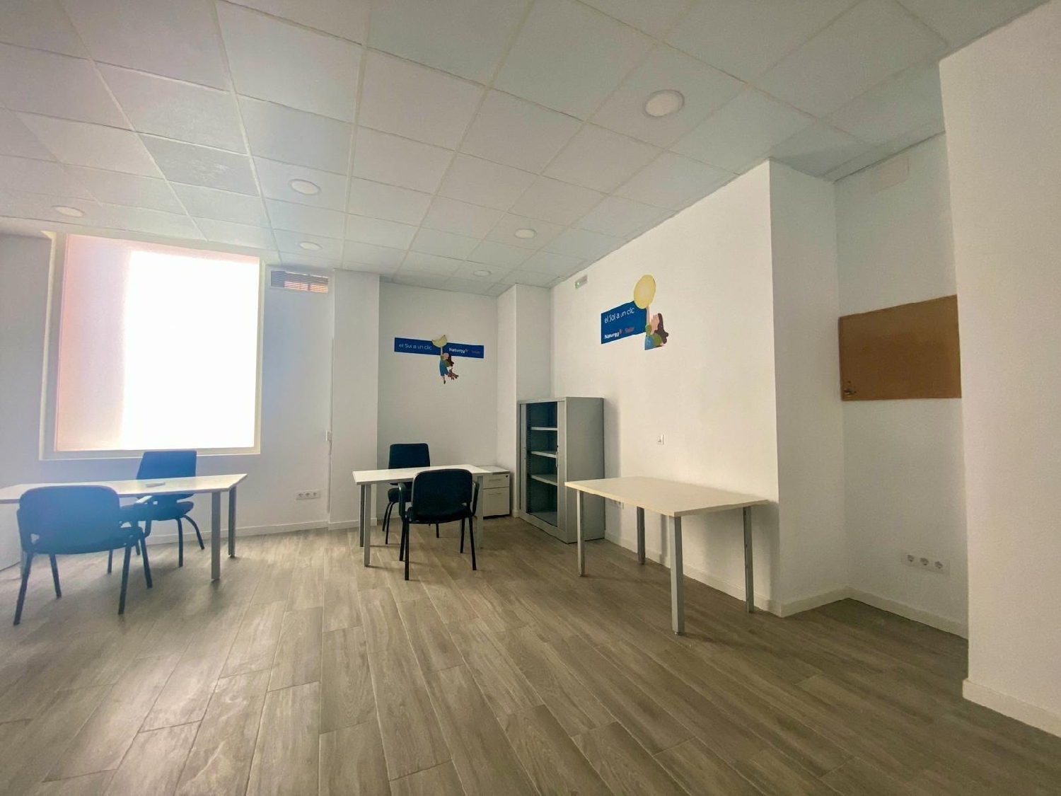  te koop bedrijfsruimte Sánsoain Media Oriental 2