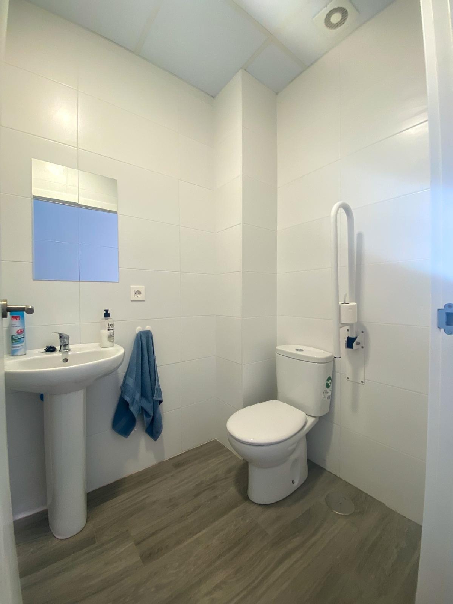  te koop bedrijfsruimte Sánsoain Media Oriental 4