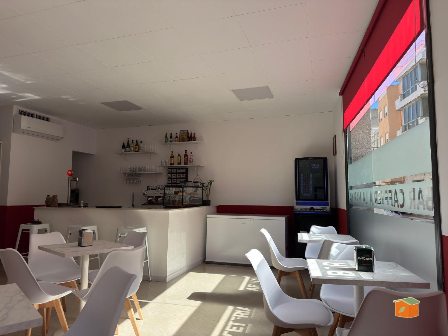  till salu lokal Sant Carles De La Ràpita Montsià 1