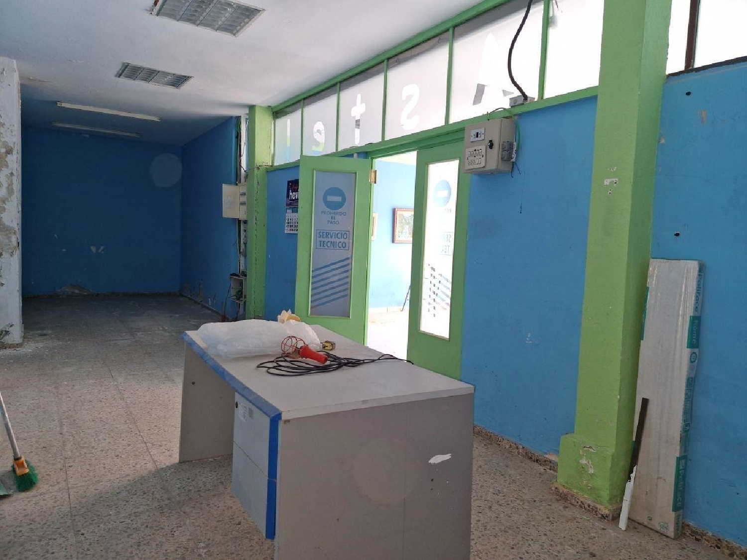  en venta local Torrelavega Besaya 8