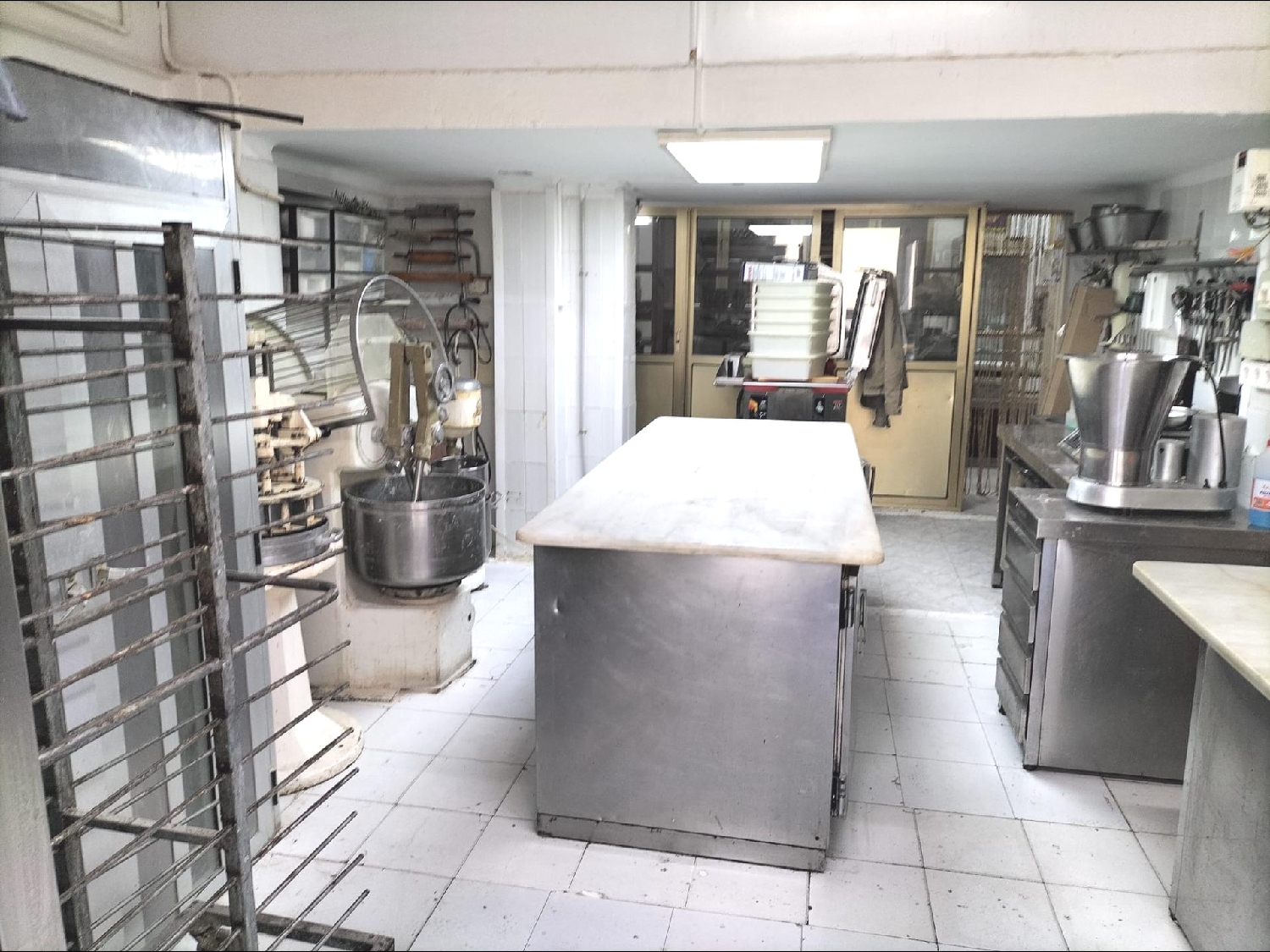  te koop bedrijfsruimte Valencia De Las Torres Campiña Sur 1