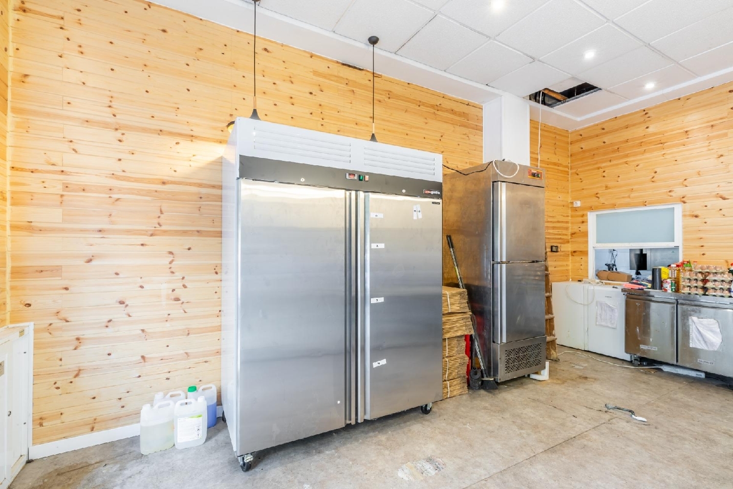 à vendre local commercial Valencia De Las Torres Campiña Sur 3