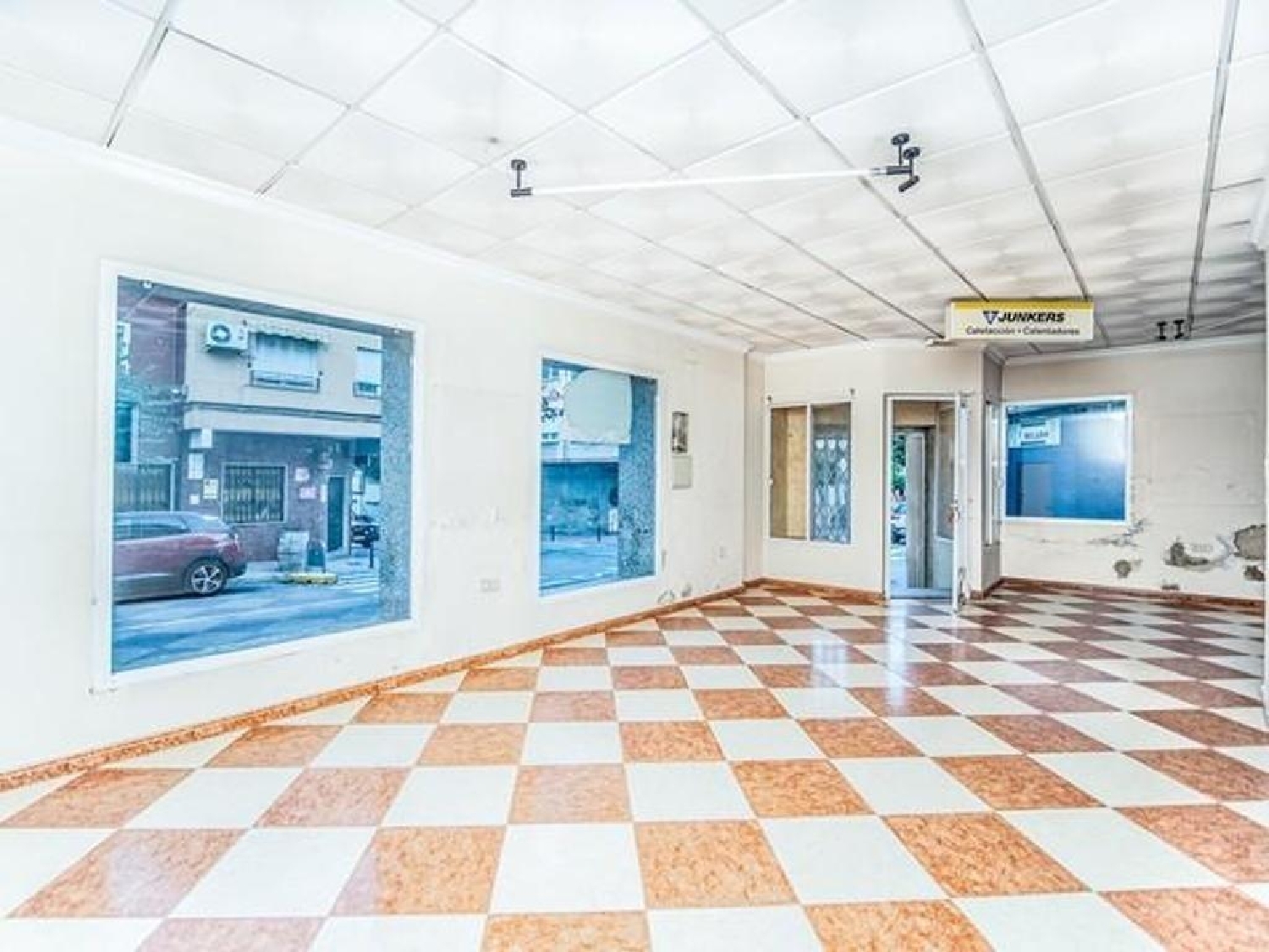  te koop bedrijfsruimte Yecla Altiplano 6