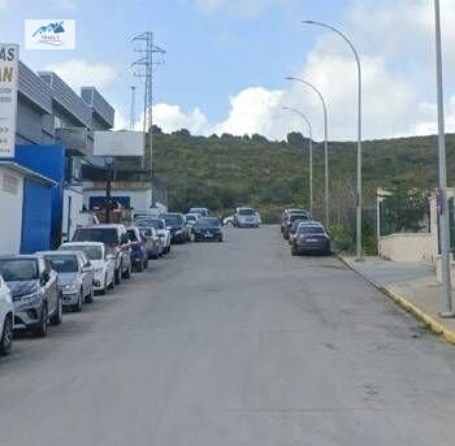 for sale shop La Linea De La Concepcion Campo De Gibraltar 2