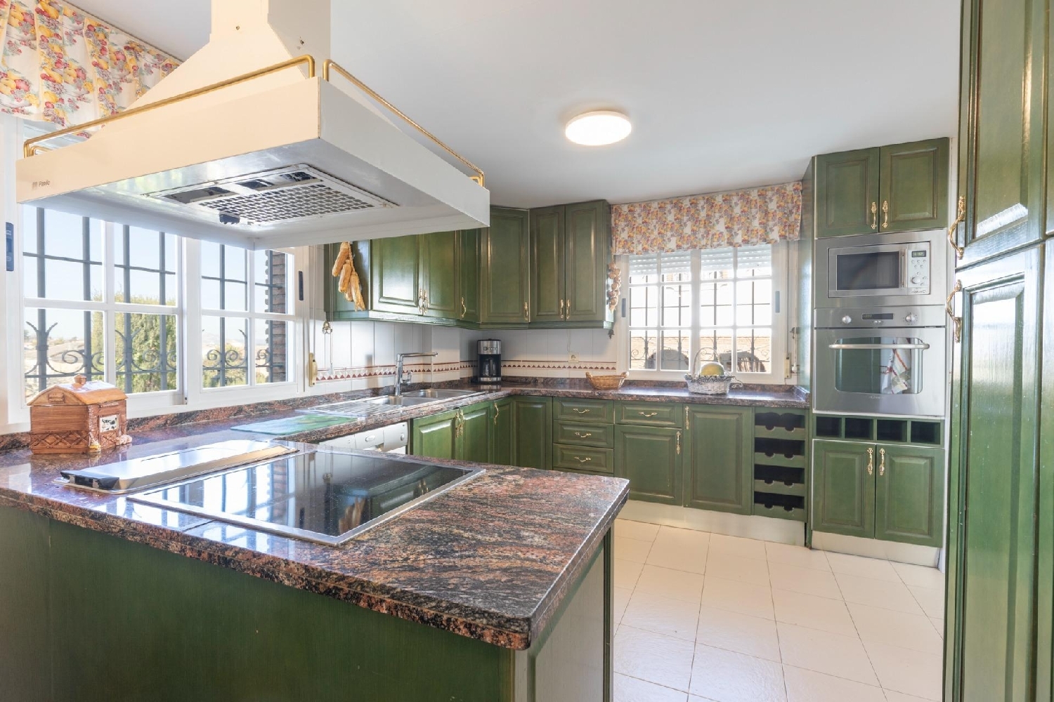  te koop villa La Zubia Vega De Granada 8