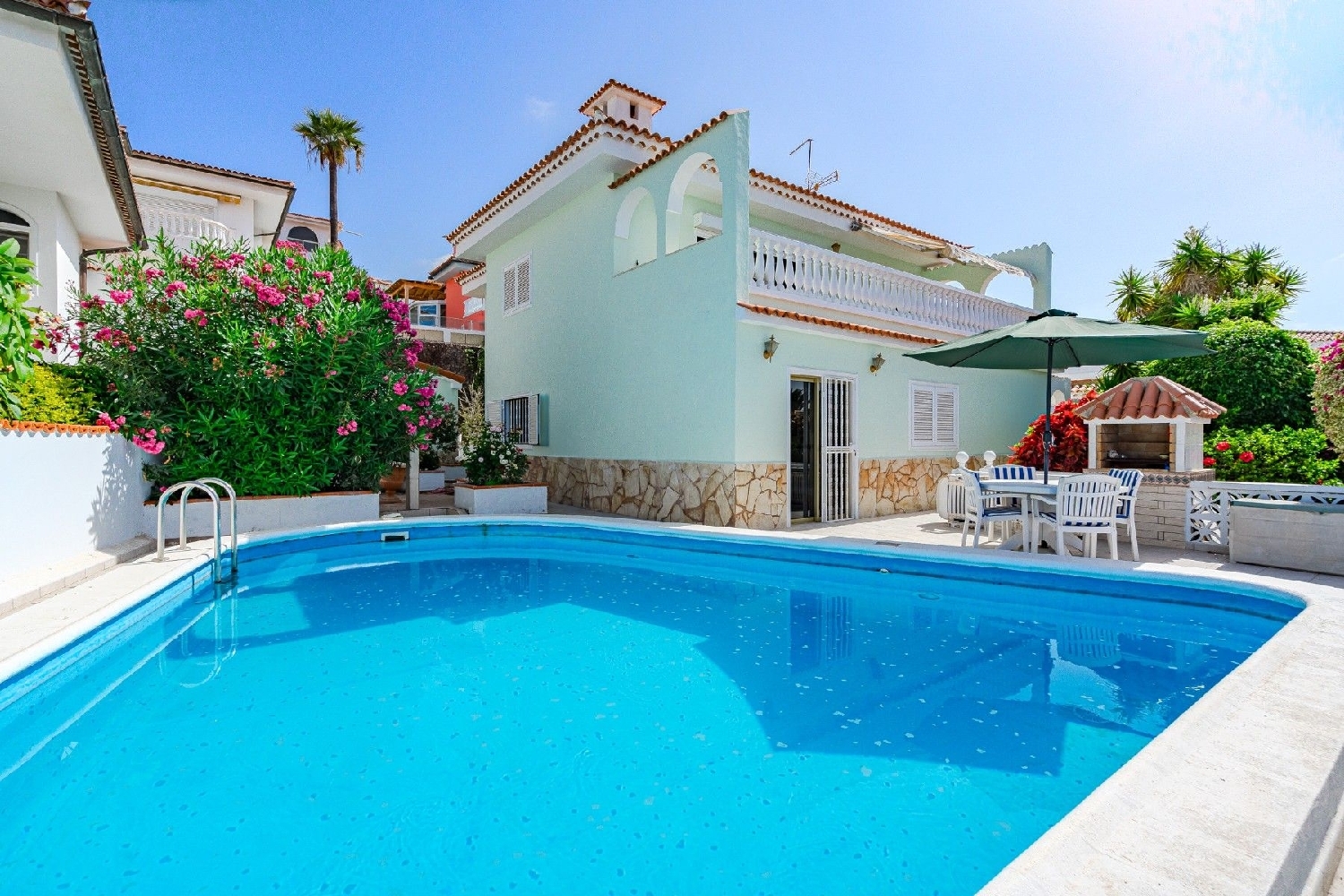 for sale villa Maroñas Noya 2