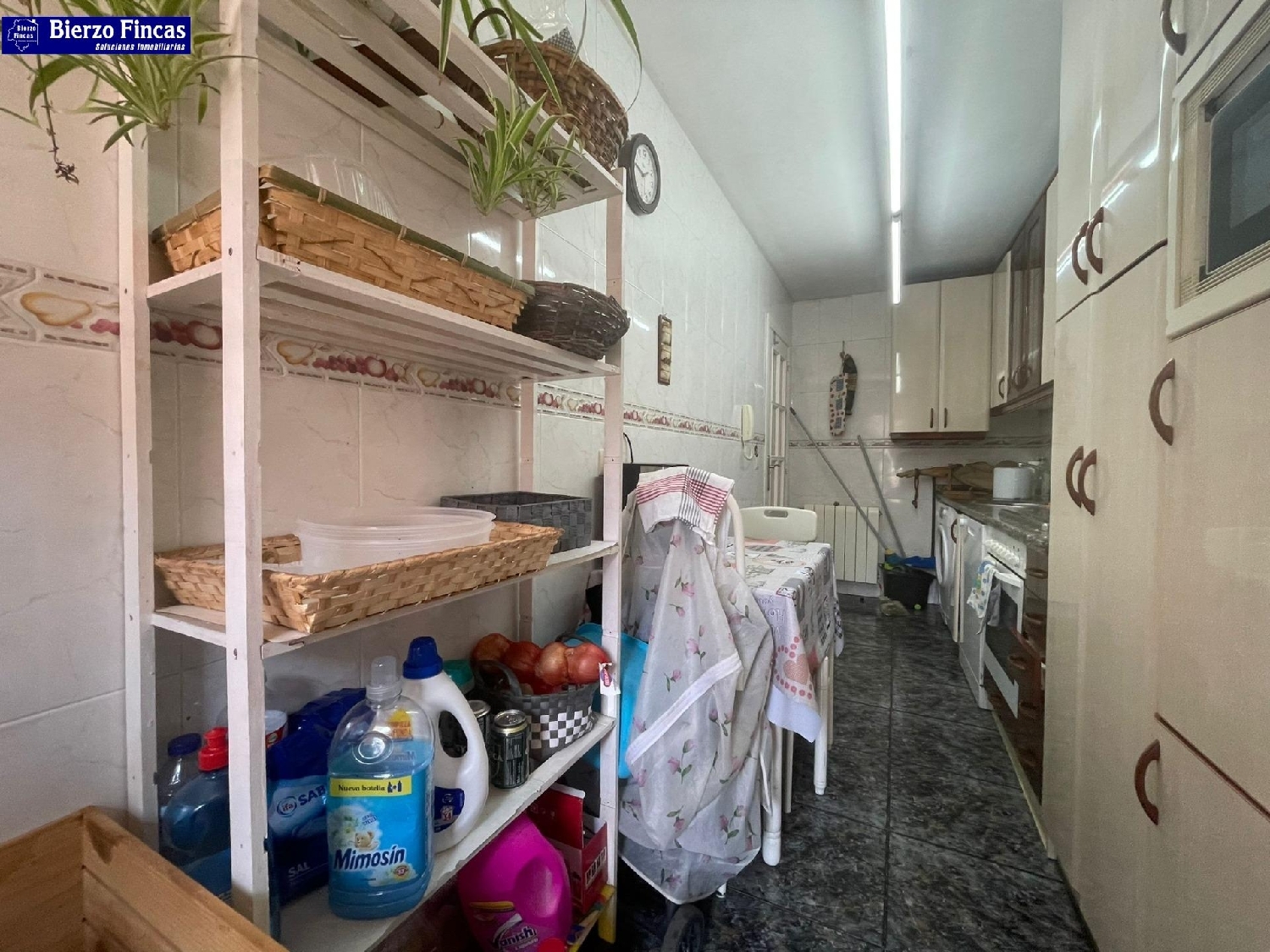  till salu lägenhet Barrio De Pinilla León 8