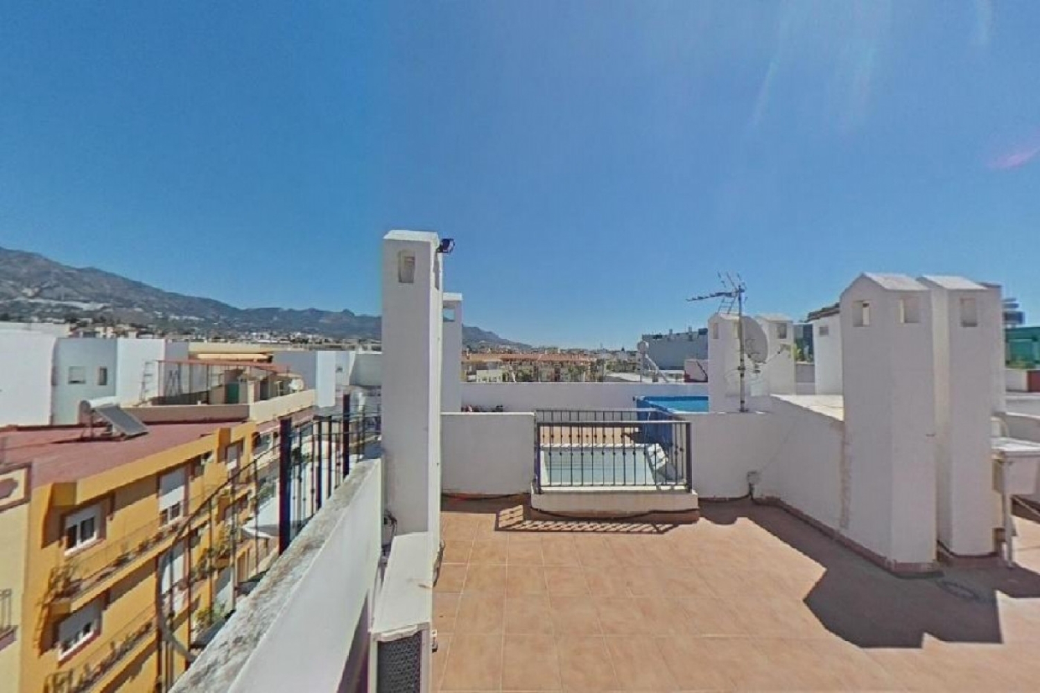  till salu lägenhet Calahonda Costa Del Sol Occidental 7