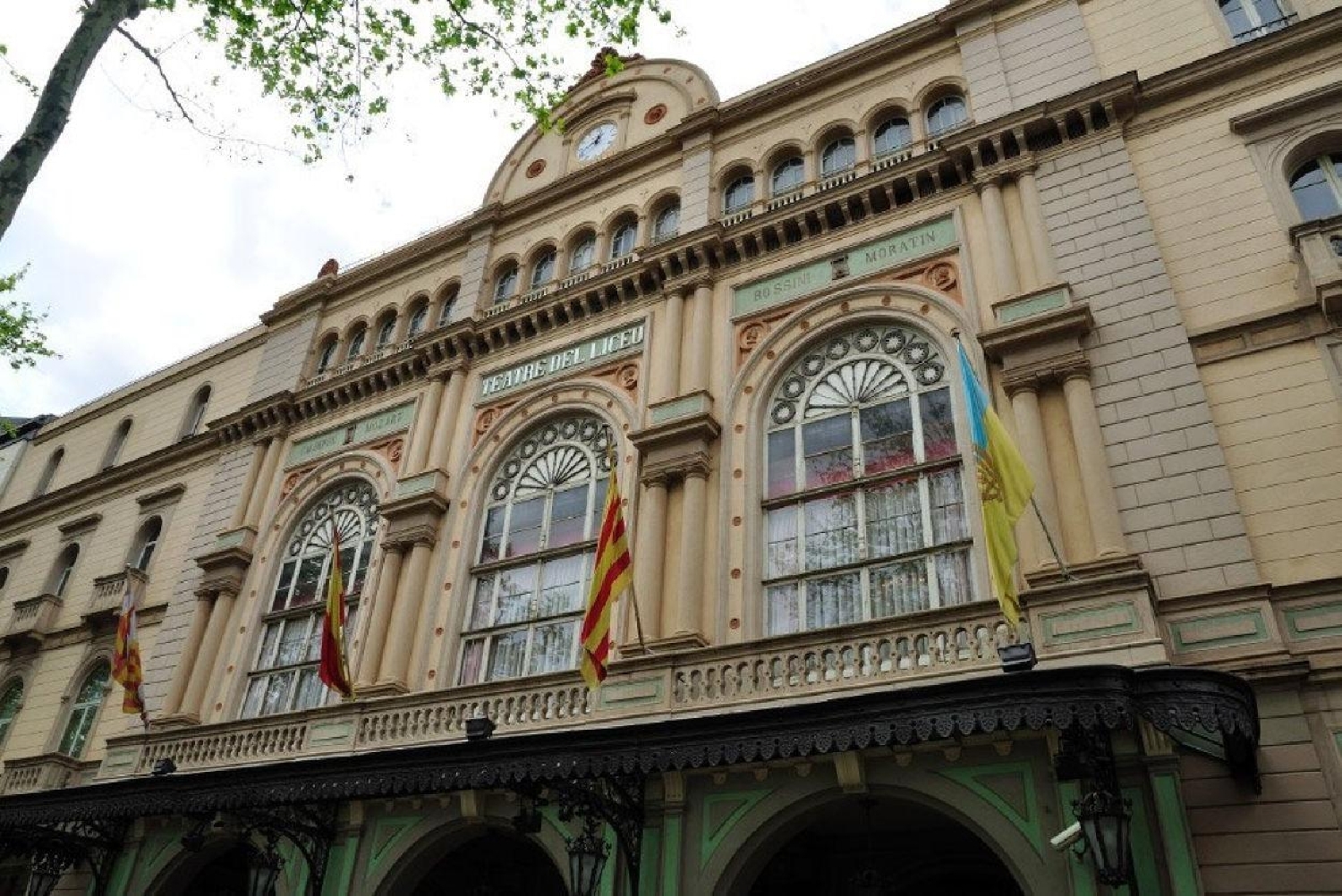  till salu lägenhet Ciutat Vella-Raval Barcelonès 4