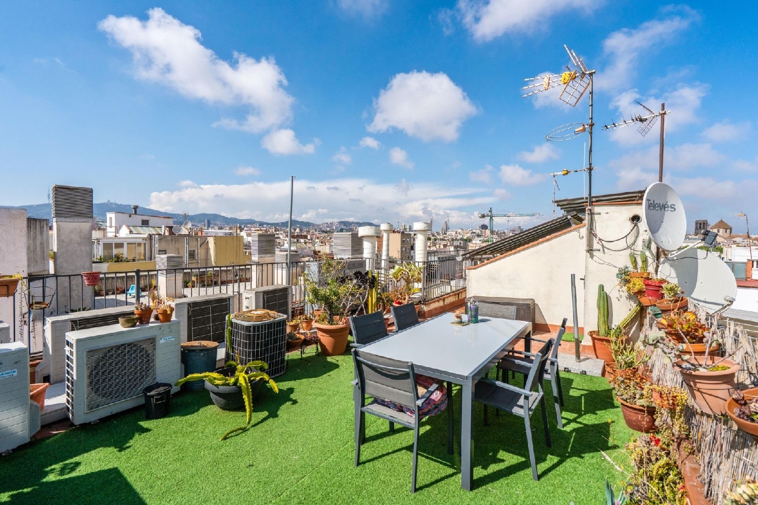 till salu lägenhet Ciutat Vella-Raval Barcelonès 2