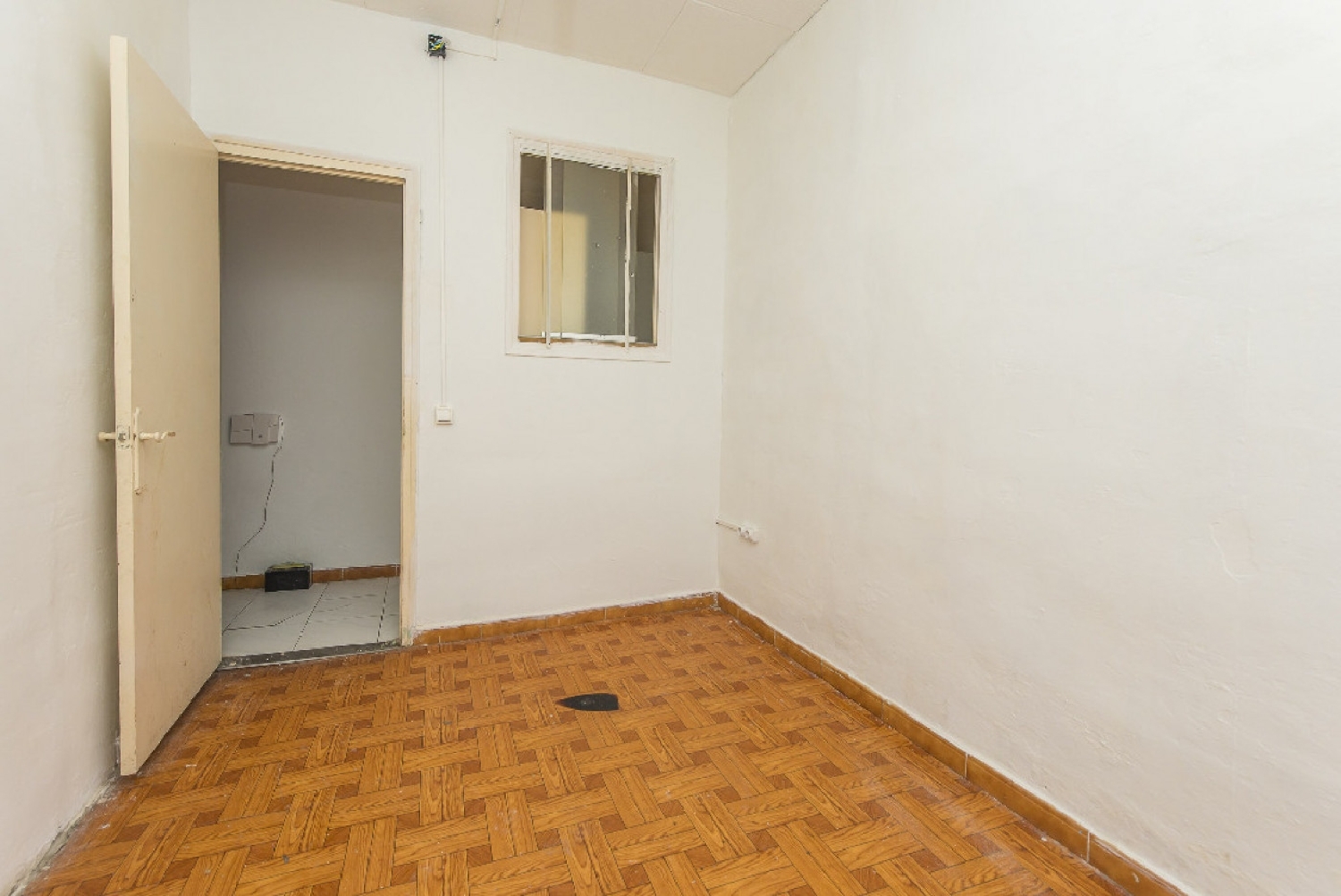 till salu lägenhet Ciutat Vella-Raval Barcelonès 6