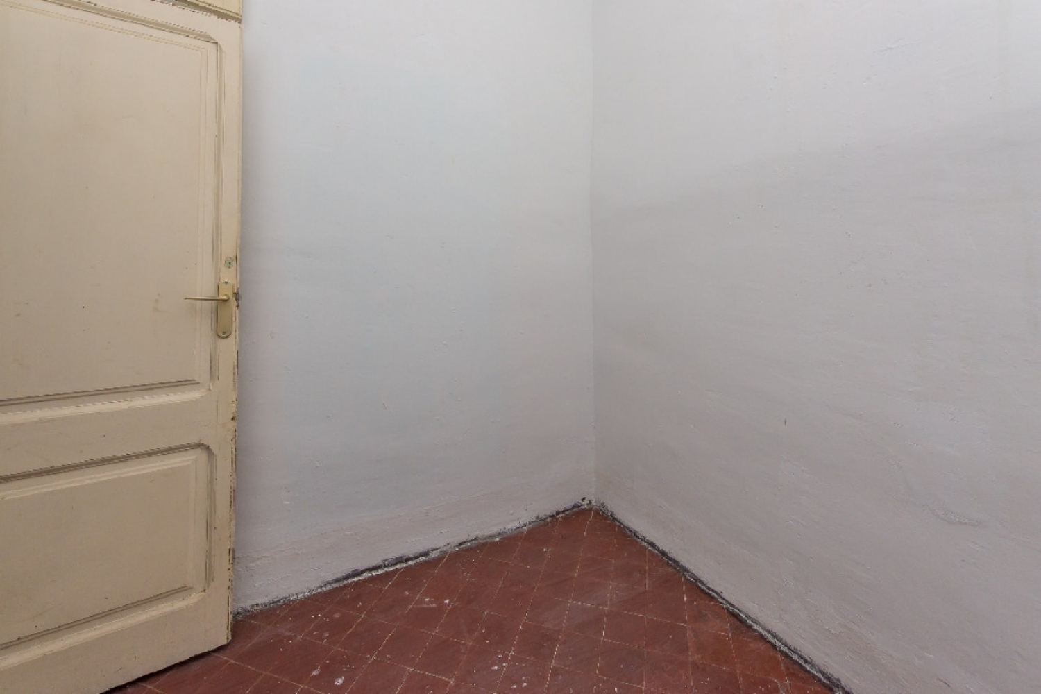  till salu lägenhet Ciutat Vella-Raval Barcelonès 6