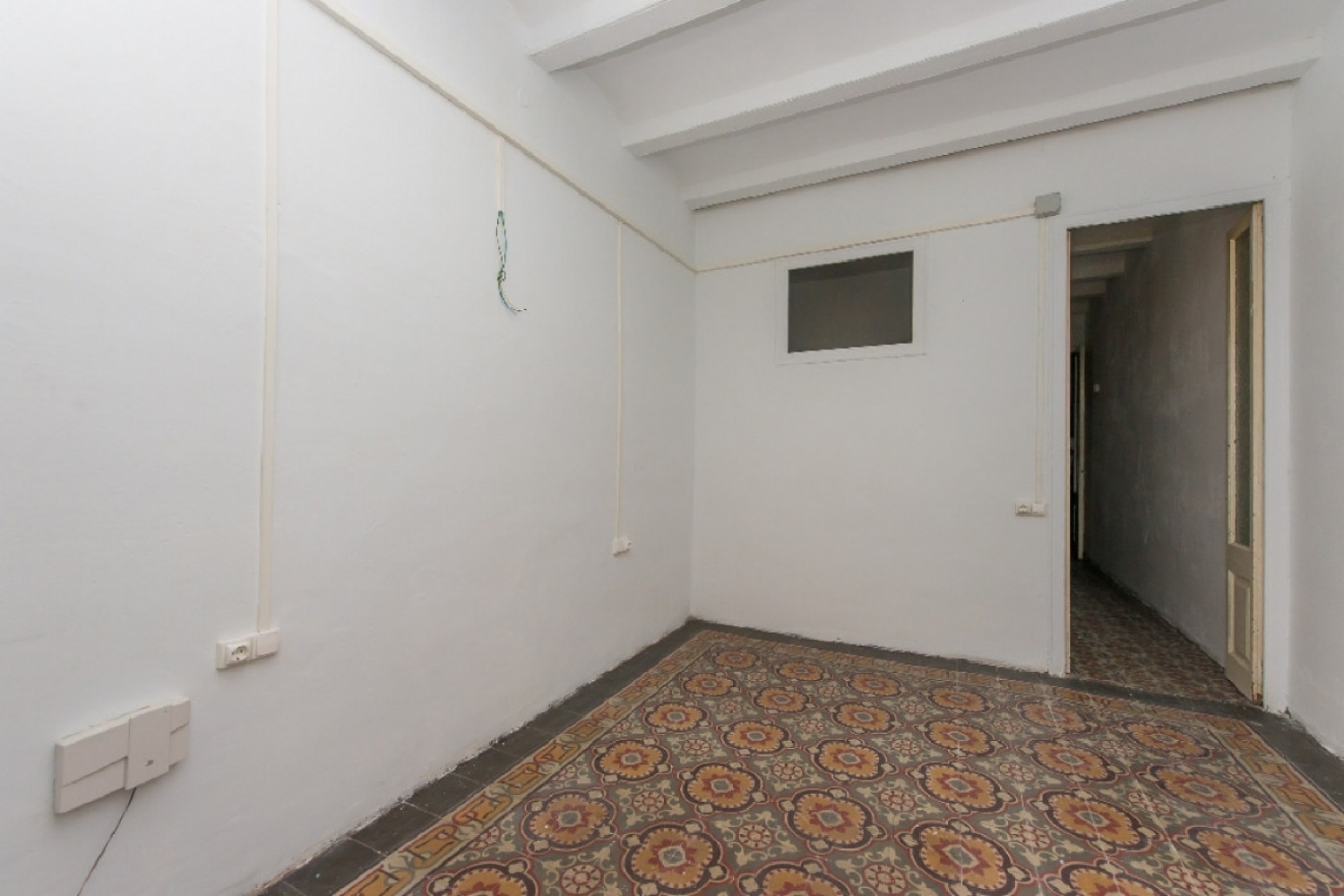  till salu lägenhet Ciutat Vella-Raval Barcelonès 4