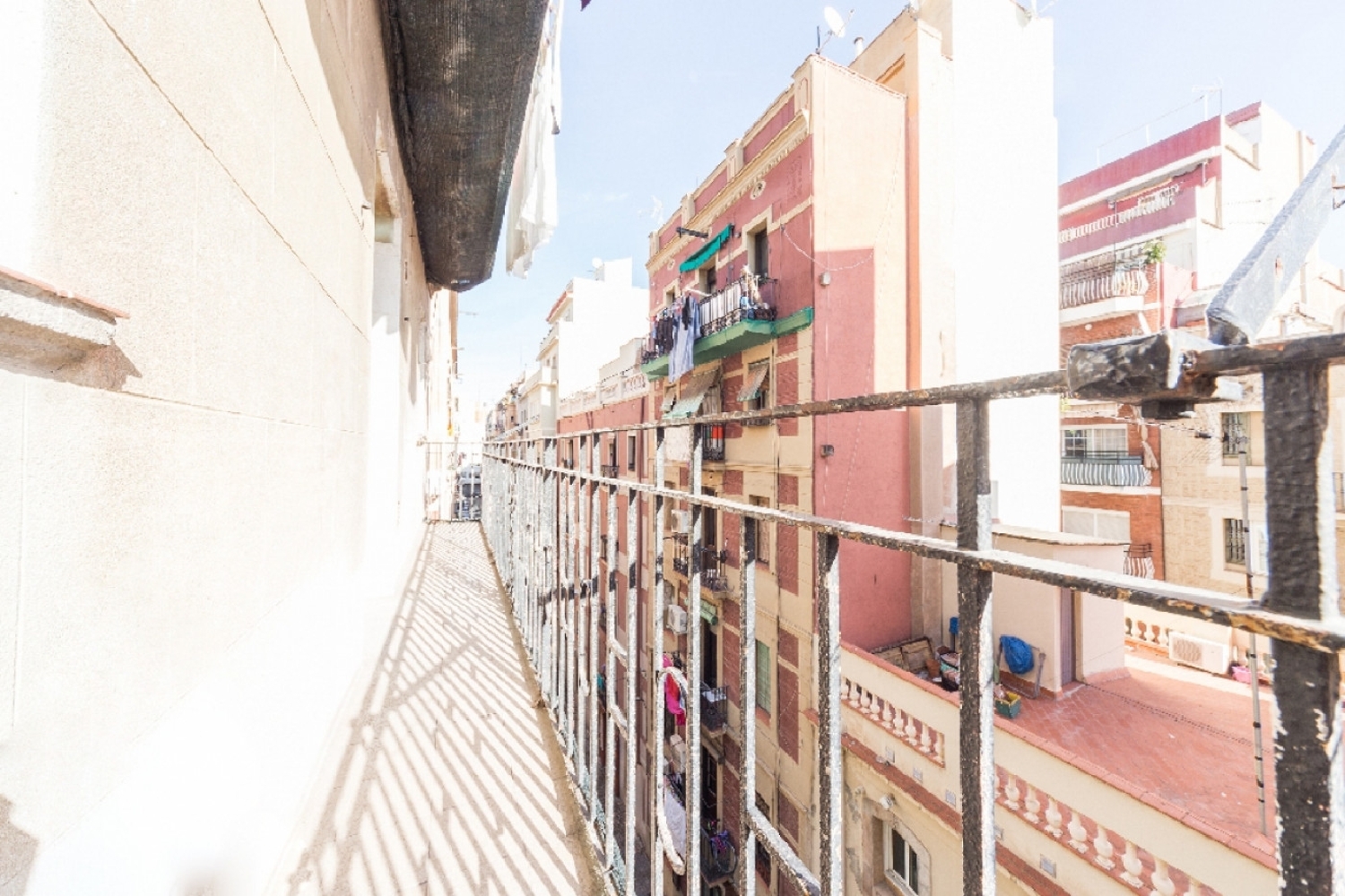  till salu lägenhet Ciutat Vella-Sant Pere-Santa Caterina-El Born Barcelonès 8