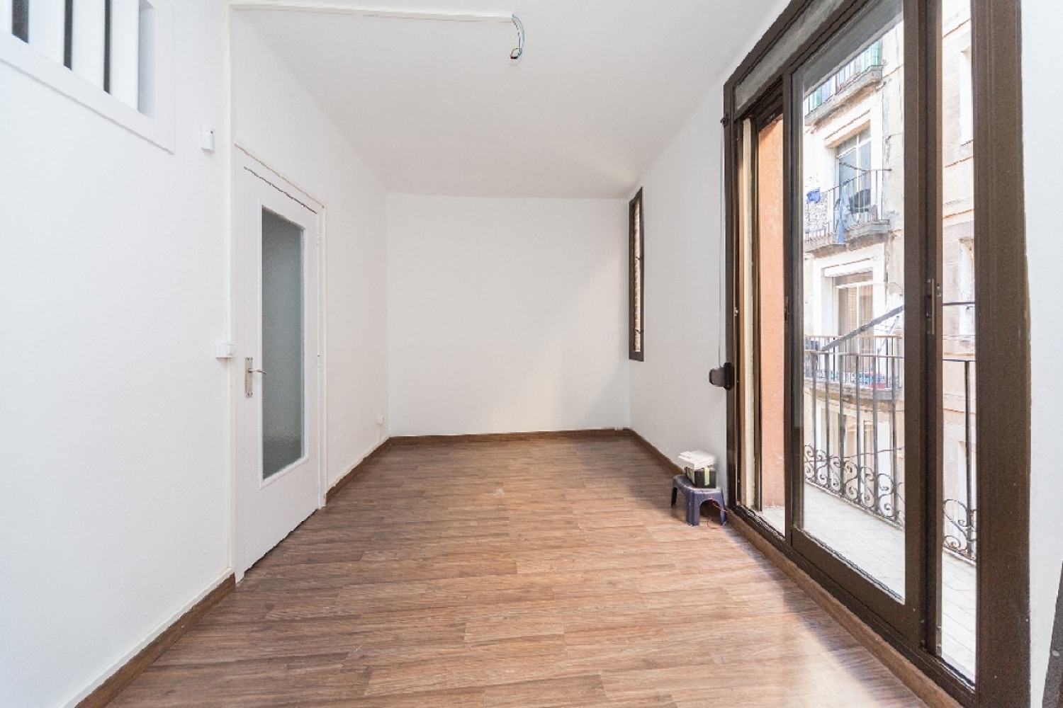  till salu lägenhet Ciutat Vella-Raval Barcelonès 1