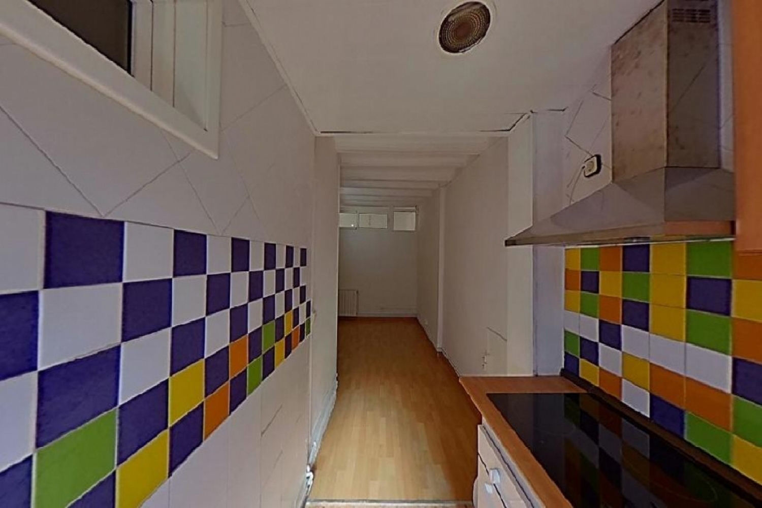  till salu lägenhet Ciutat Vella-Raval Barcelonès 8