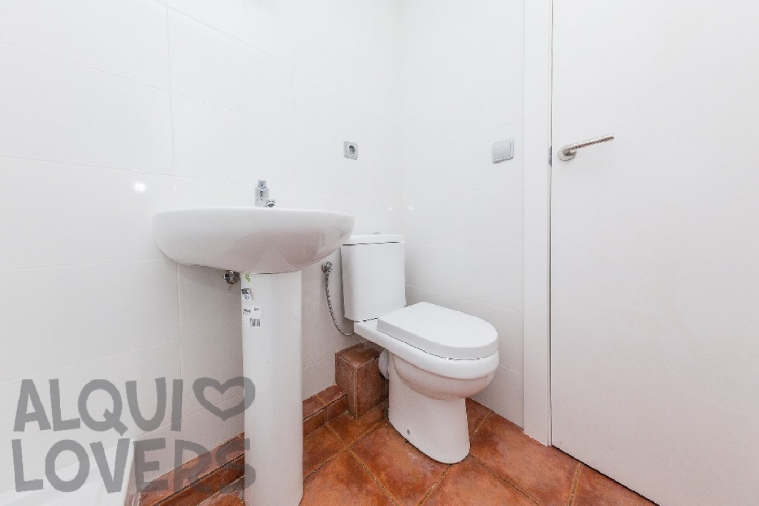  till salu lägenhet Ciutat Vella-Raval Barcelonès 4