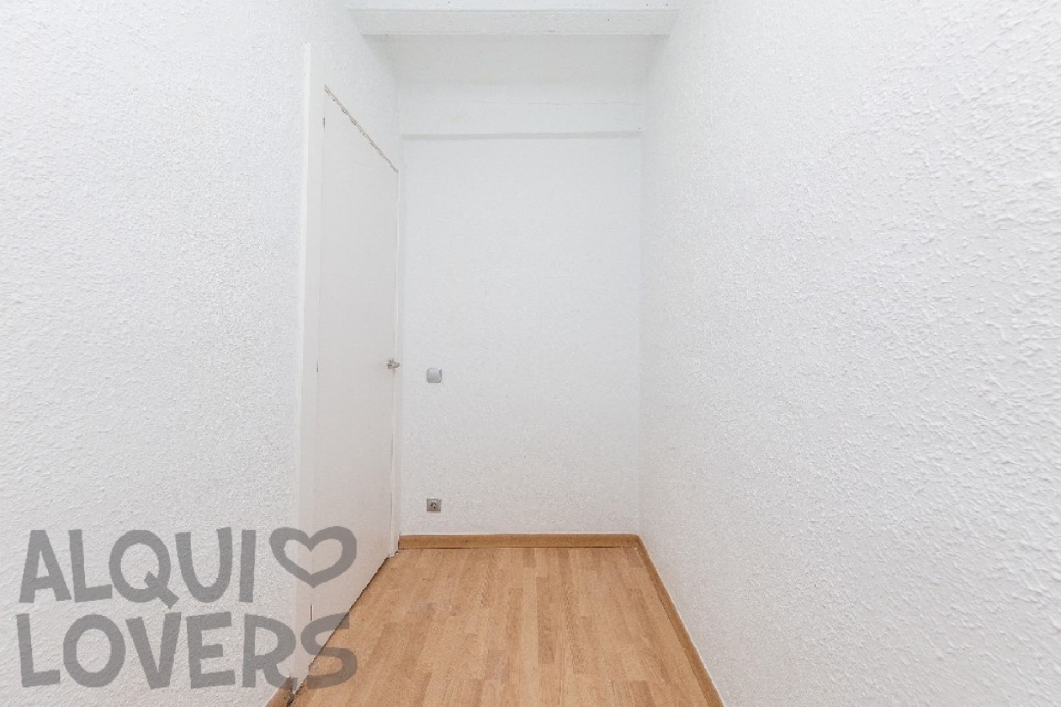  till salu lägenhet Ciutat Vella-Raval Barcelonès 7