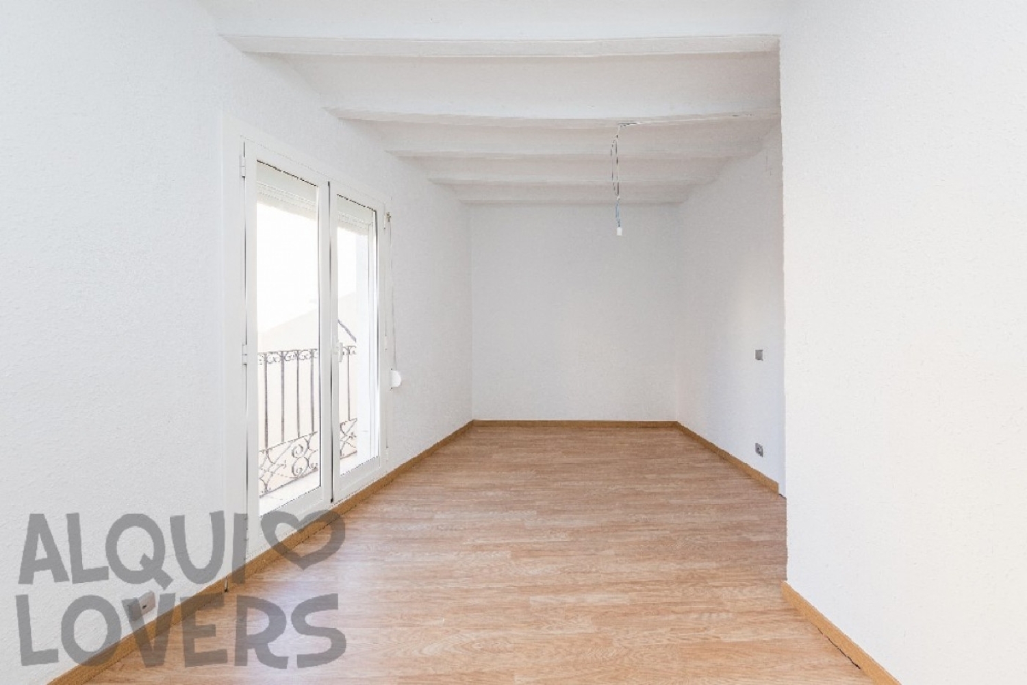  till salu lägenhet Ciutat Vella-Raval Barcelonès 5